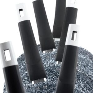 Czarna patelnia ceramiczna 16 cm z plastikowym uchwytem i powłoką granitową