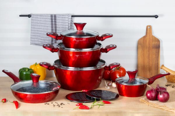 Komplet garnków na indukcję 12-częściowy Edenberg w miedzianym kolorze z powłoką ceramiczną, idealny do każdej kuchni.